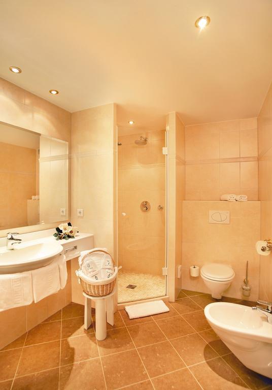 Boutiquehotel Saeumler زيل أم زيلر الغرفة الصورة